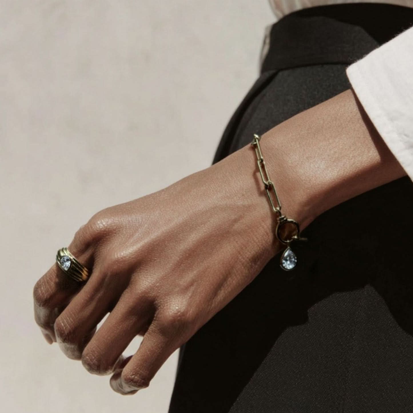 The Gold Zephyr Ring