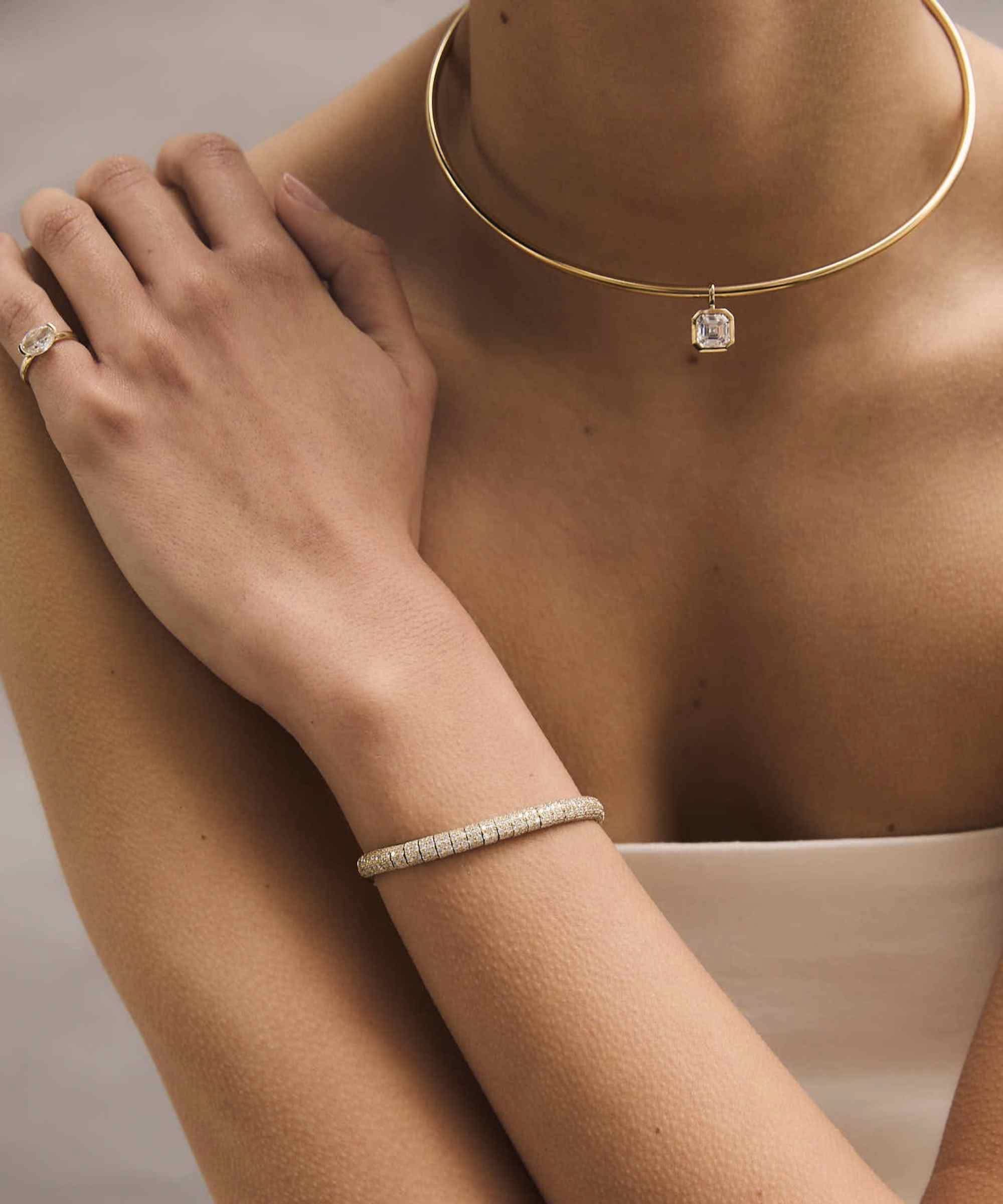 The Gold Pillow Torque