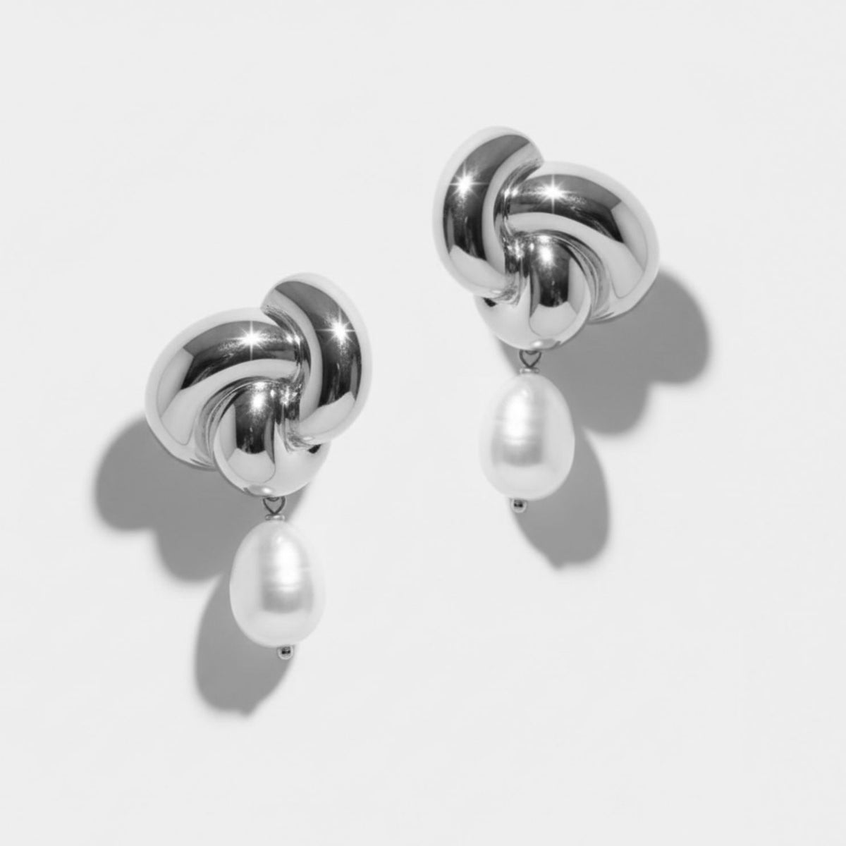 The Gold Forget Me-Knot Earrings