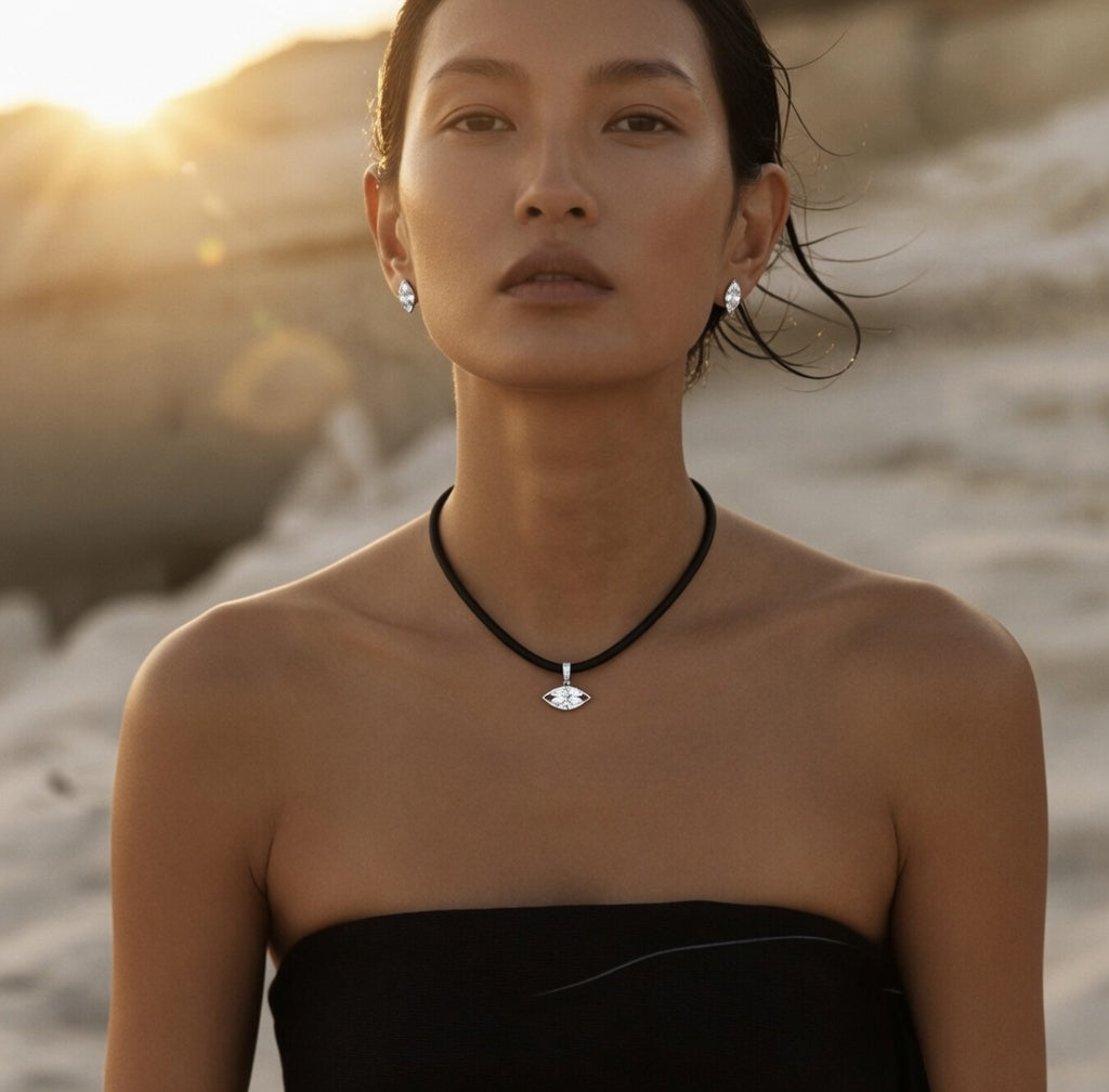 The Axis Necklace | Black