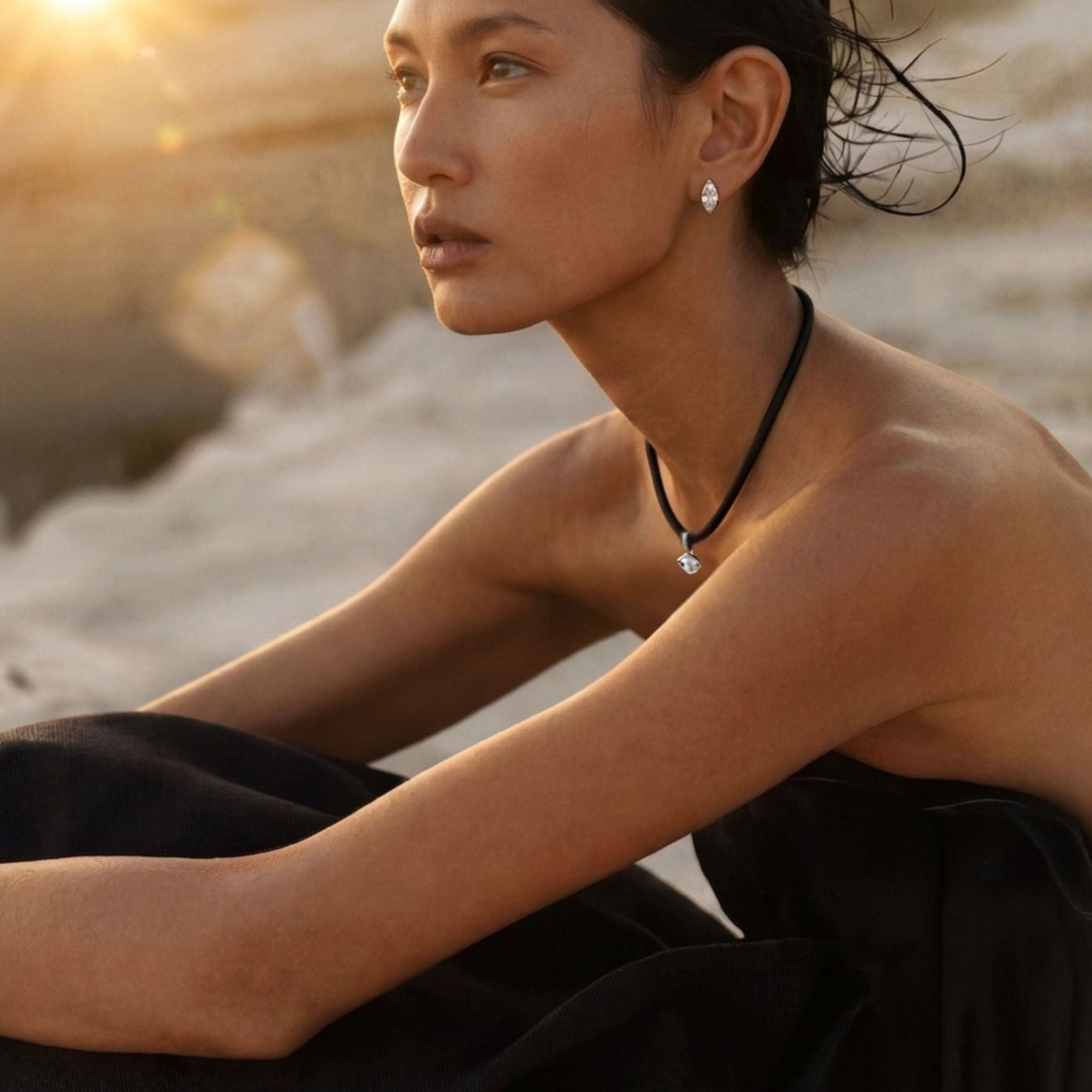 The Axis Necklace | Black