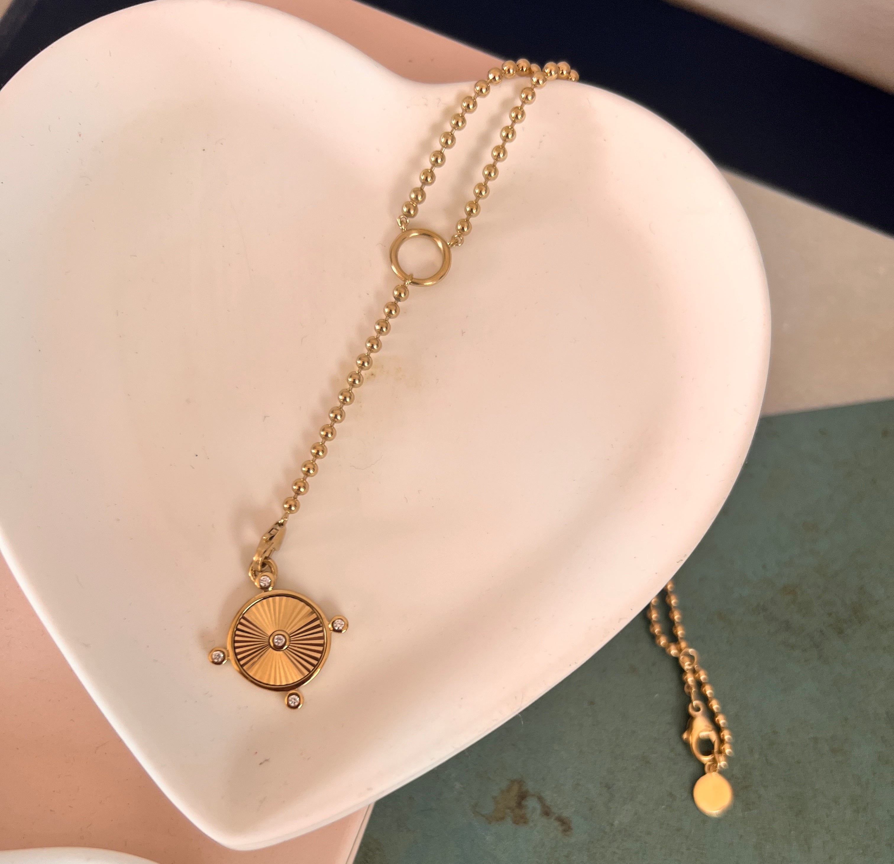 Sample: The Gold Lena Lariat