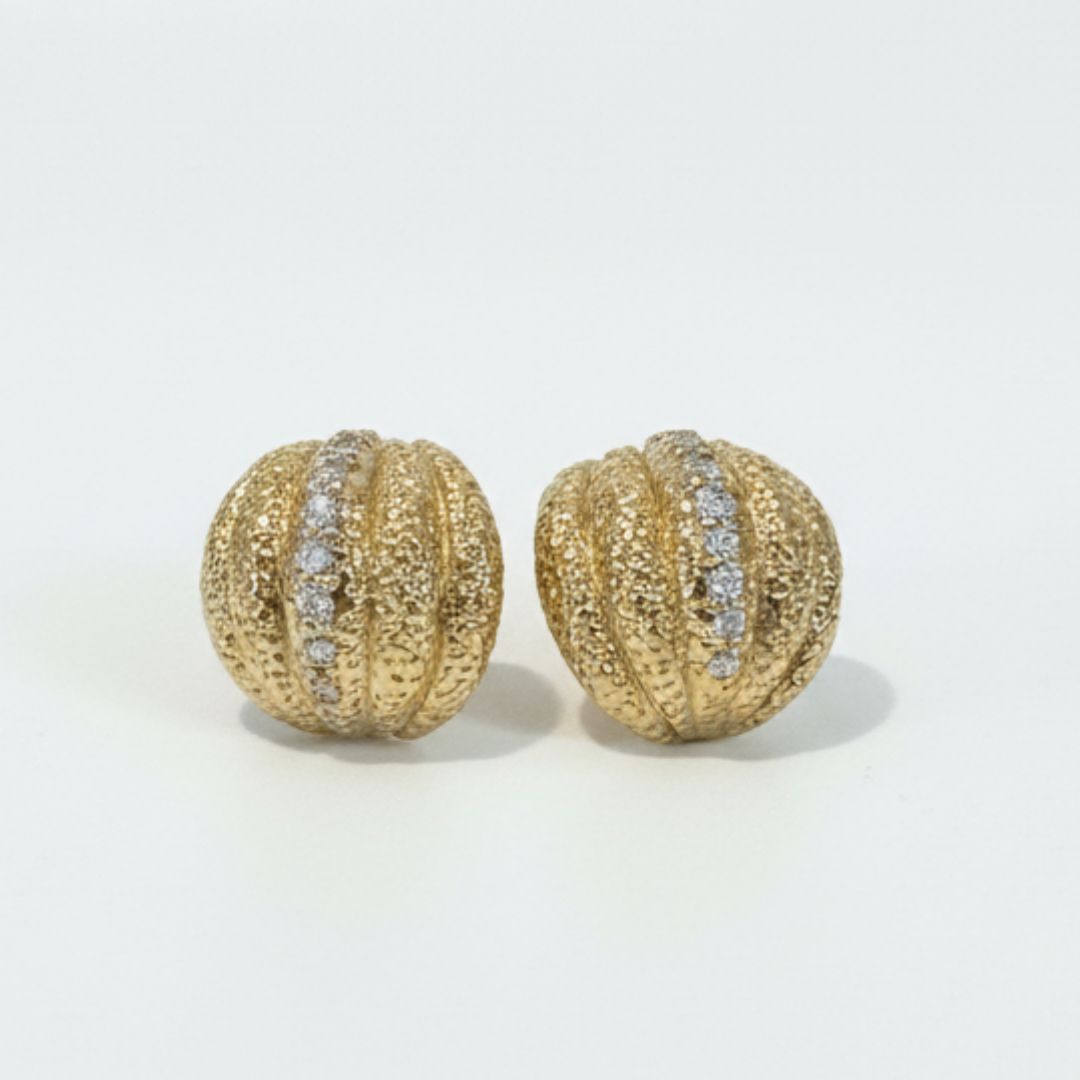 Sample: The Gilded Shell Earrings