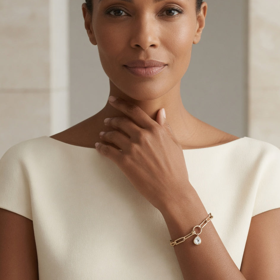 The Gold Formes Bracelet Pear Charm (Drop only)